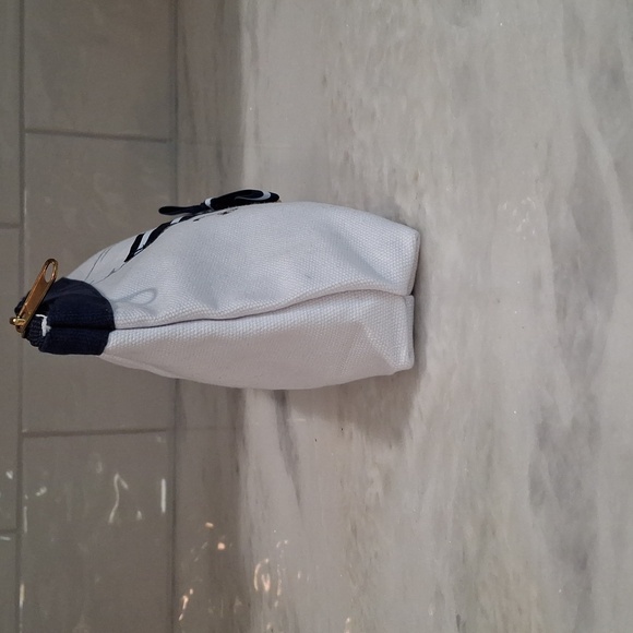 Wristlets - Picture 3 of 12